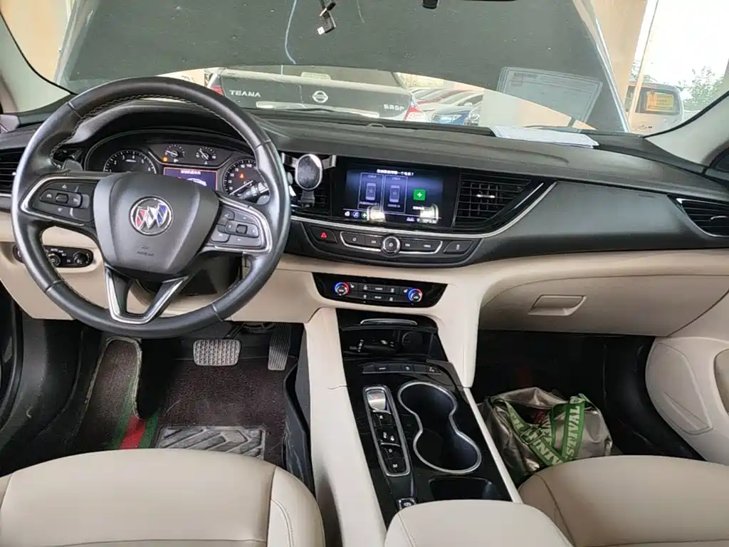 Buick Regal — фото 10