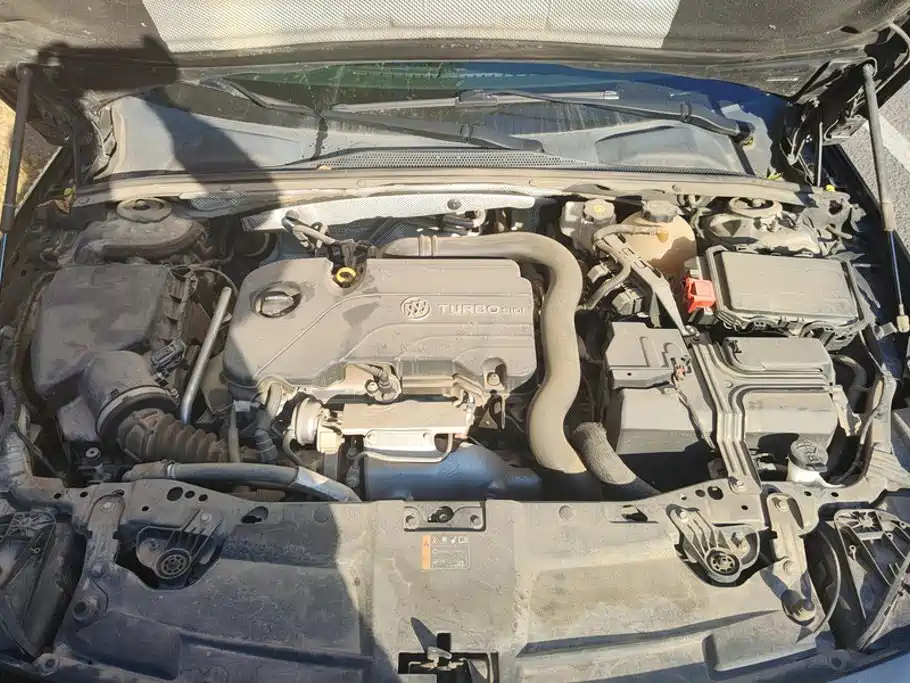 Buick Regal — фото 10