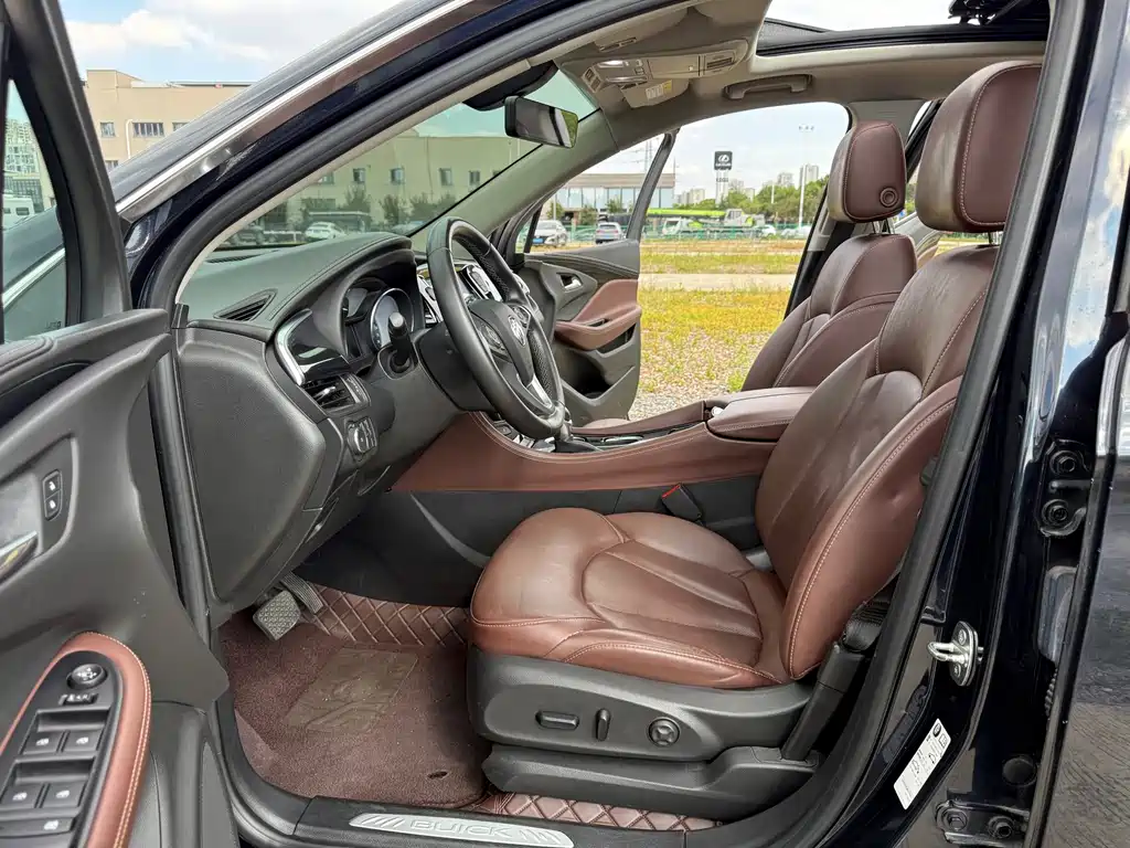 Buick Envision Plus — фото 11
