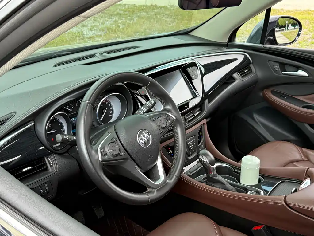 Buick Envision Plus — фото 18