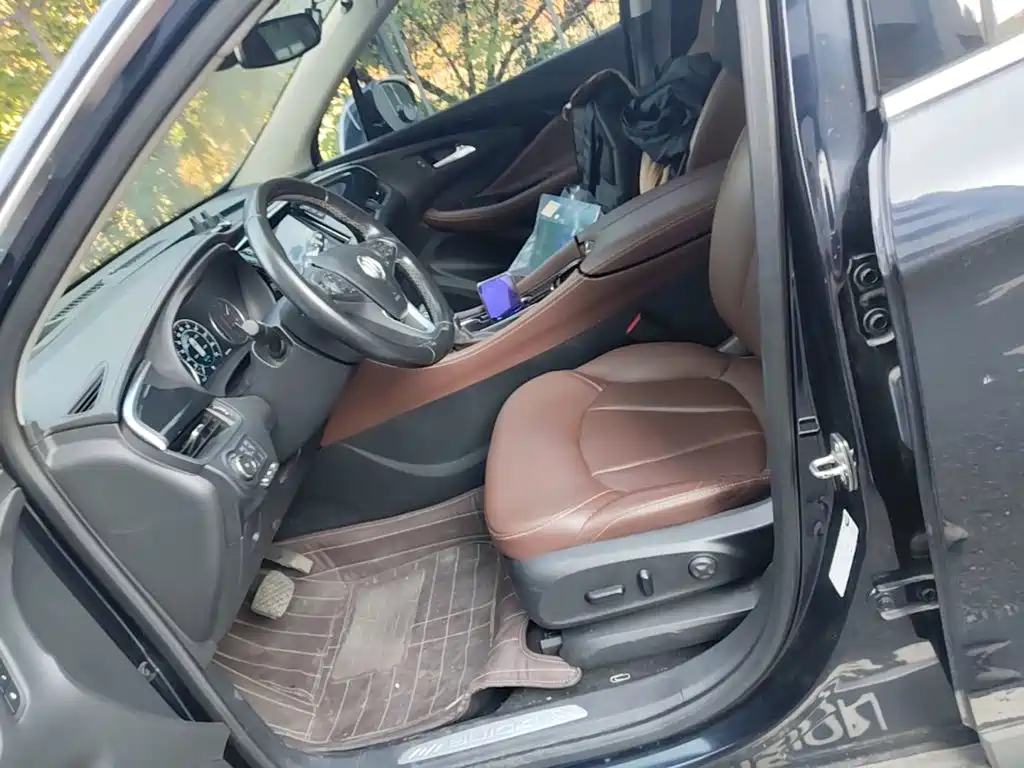 Buick Envision Plus — фото 20