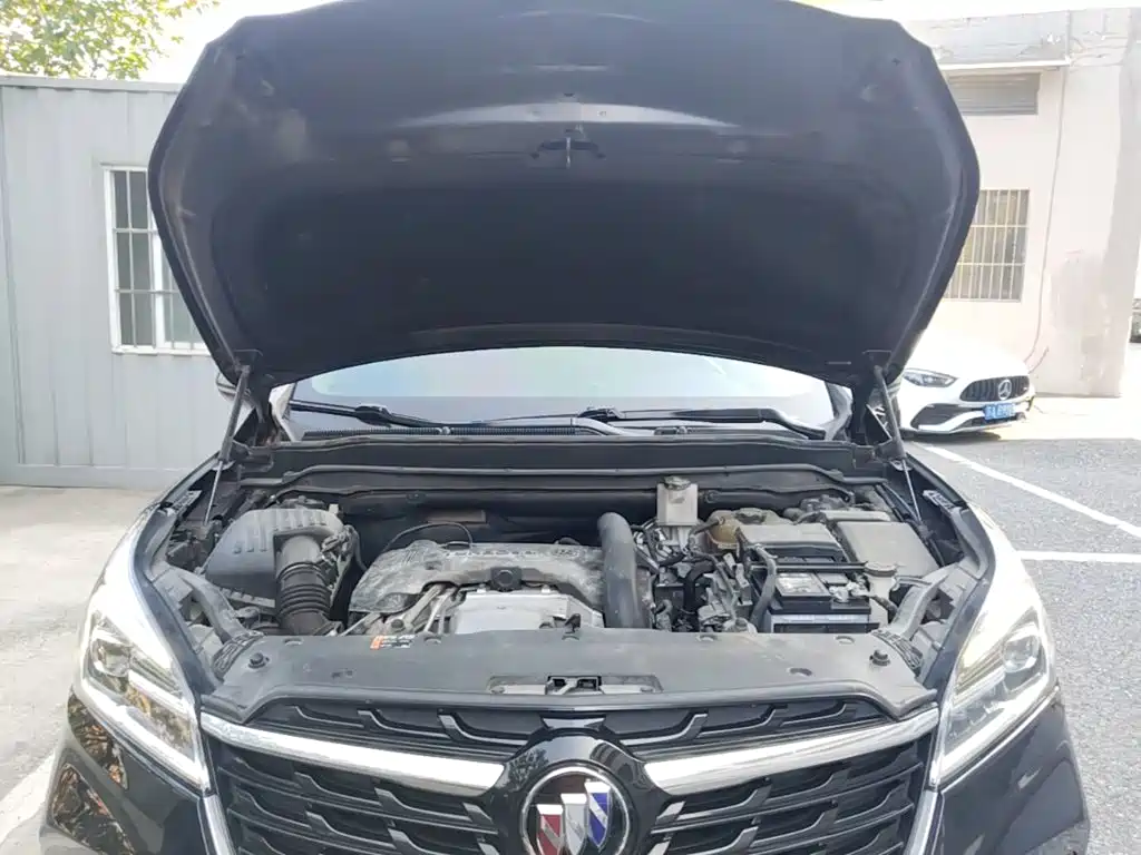 Buick Envision Plus — фото 25