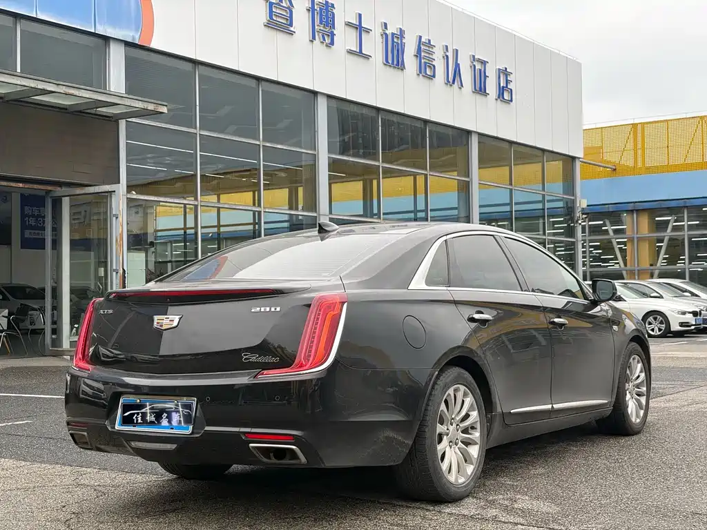 Cadillac XTS — фото 2