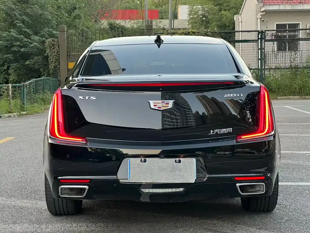 Cadillac XTS — фото 5