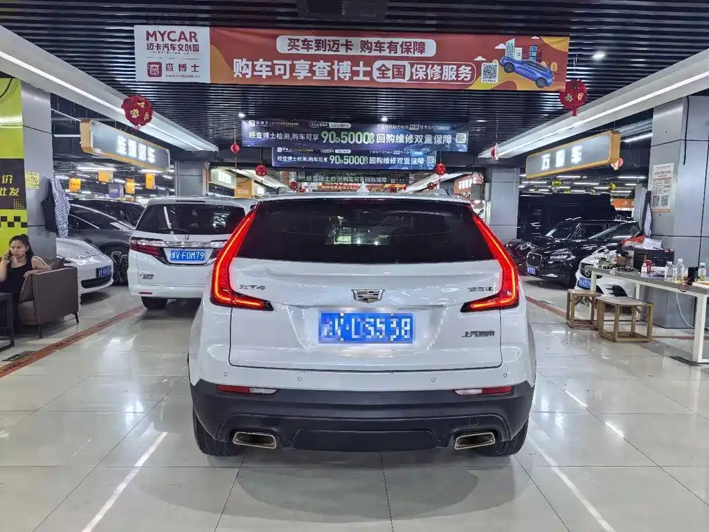 Cadillac XT4 — фото 9
