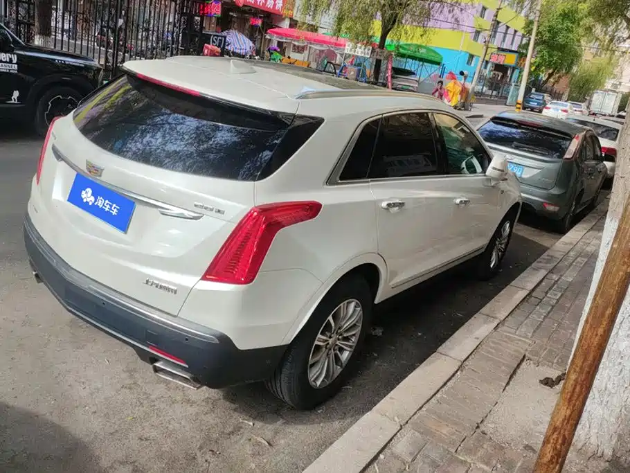 Cadillac XT5 — фото 3