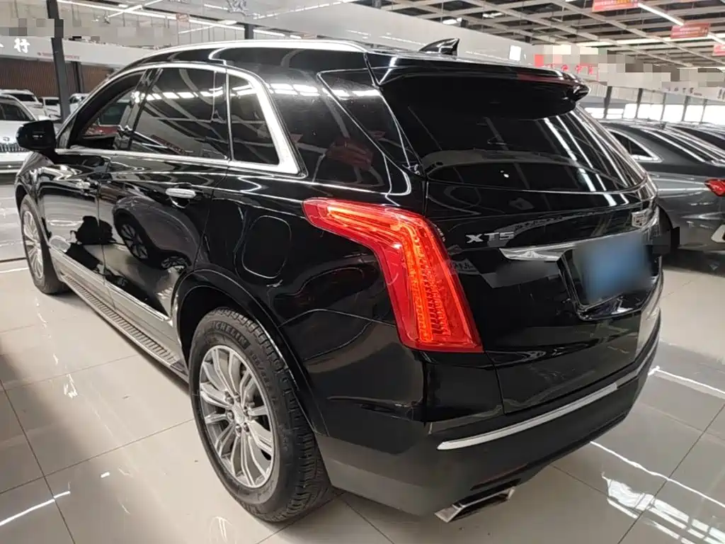 Cadillac XT5 — фото 5