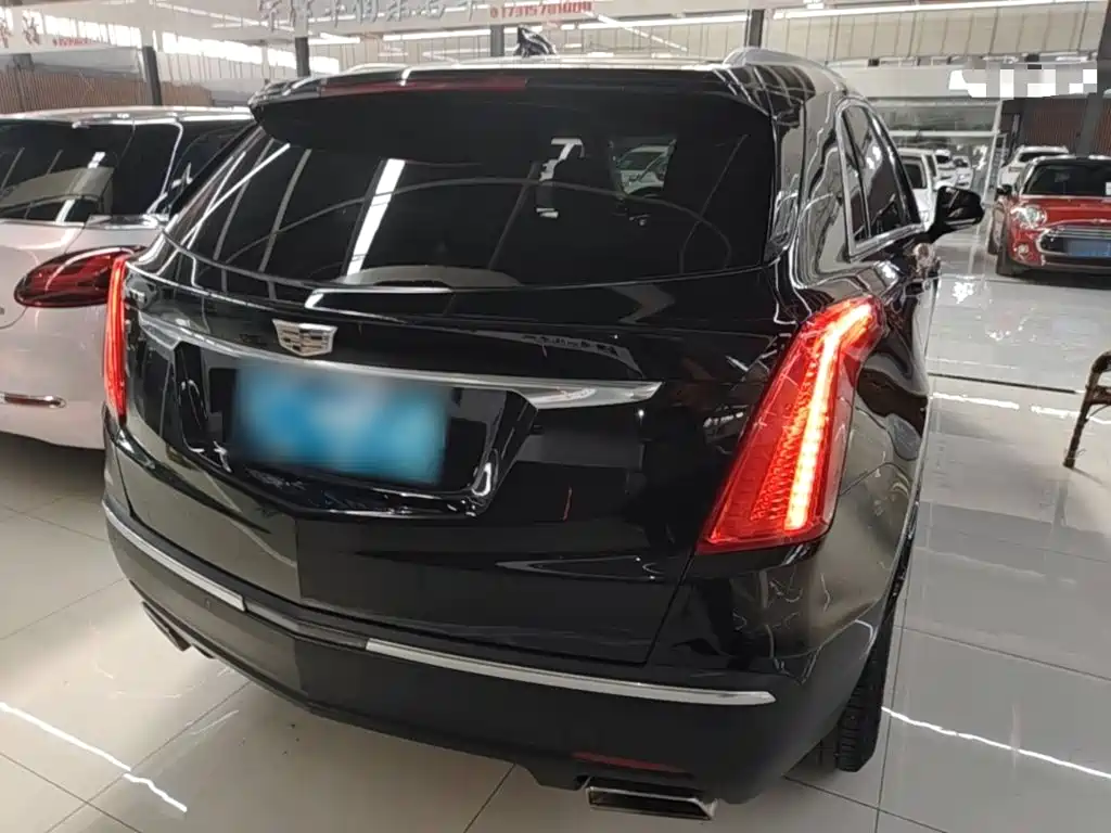 Cadillac XT5 — фото 6