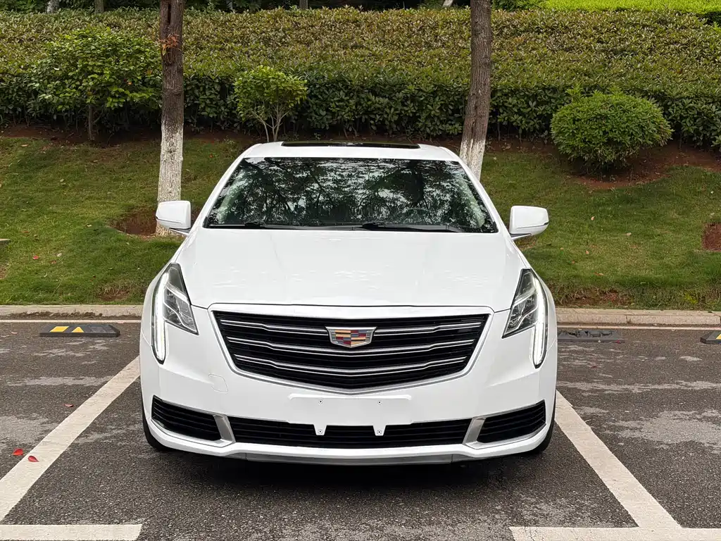 Cadillac XTS — фото 2