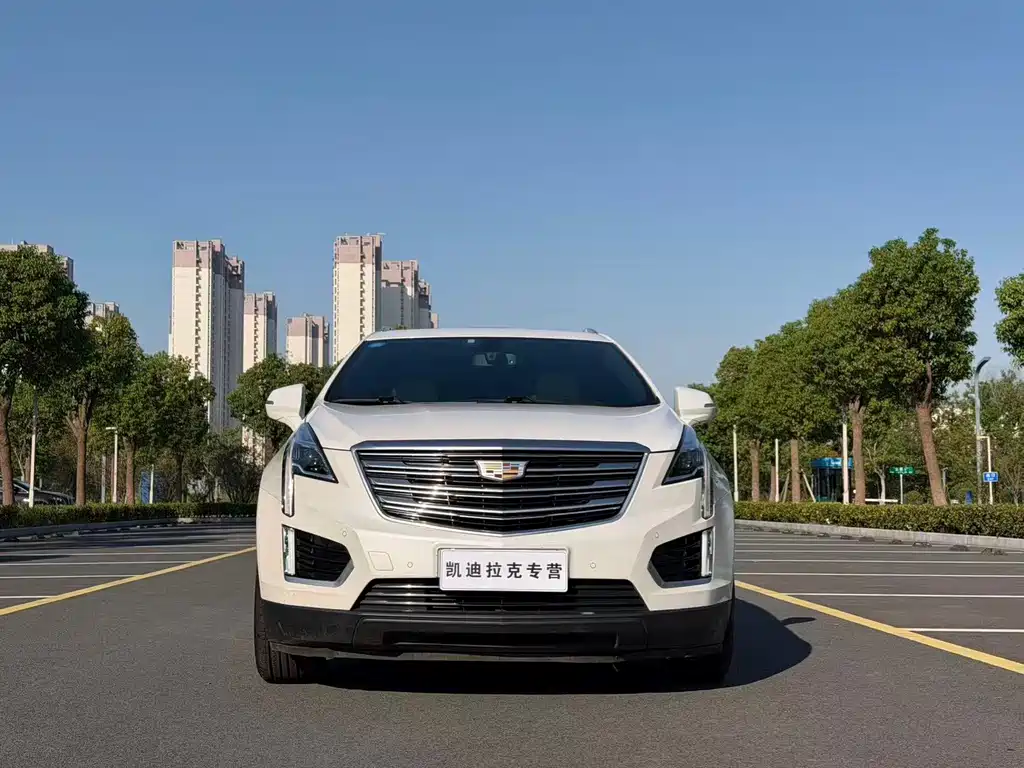 Cadillac XT5 — фото 2