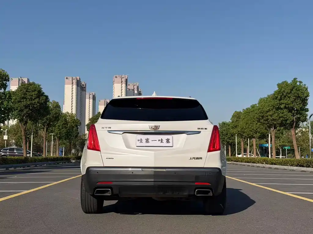 Cadillac XT5 — фото 5