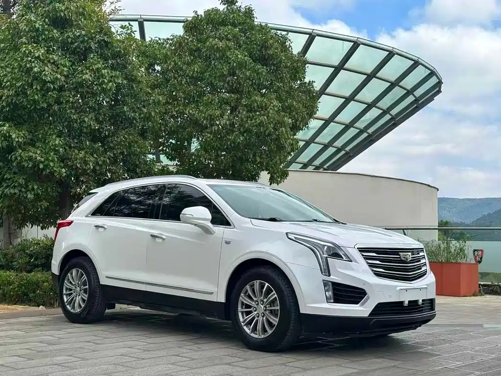 Cadillac XT5 — фото 3