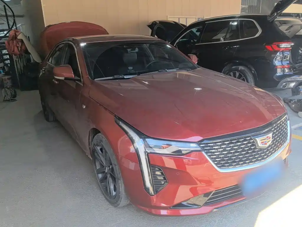 Cadillac CT4 — фото 4
