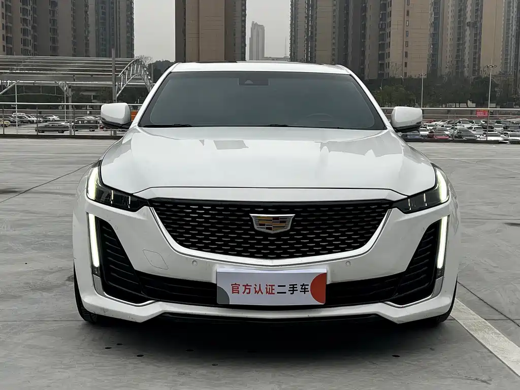 Cadillac CT5 — фото 2