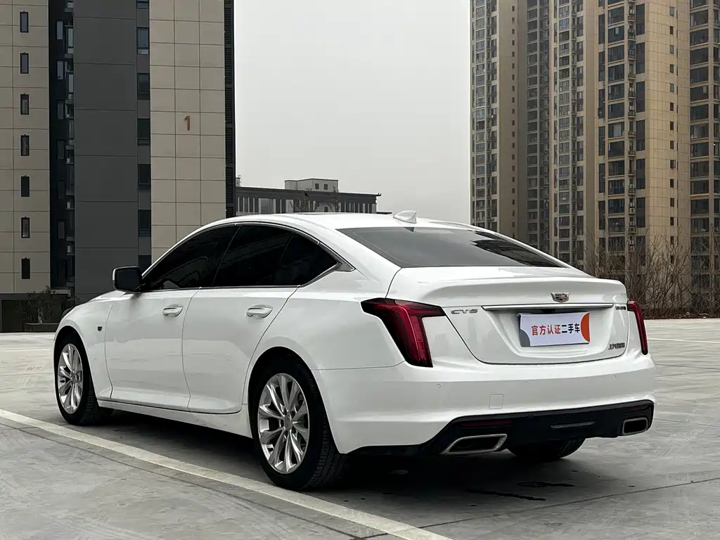 Cadillac CT5 — фото 5