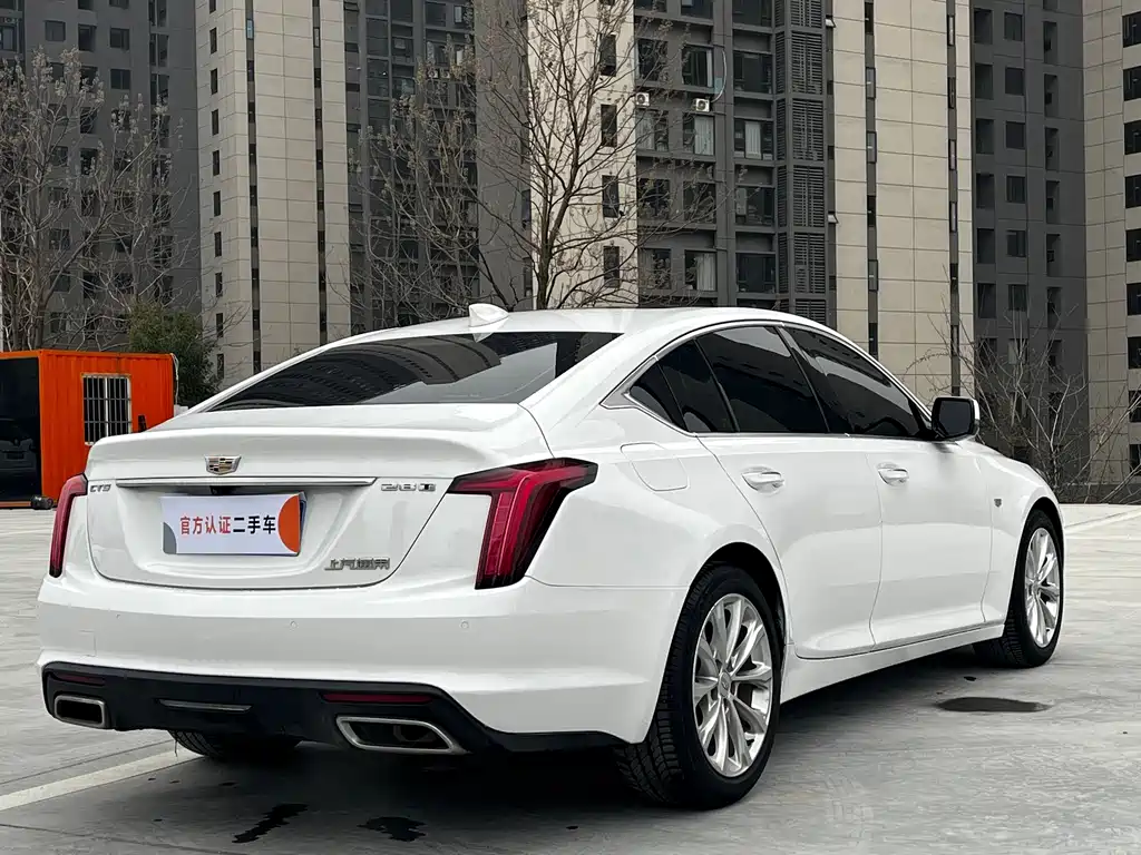 Cadillac CT5 — фото 7
