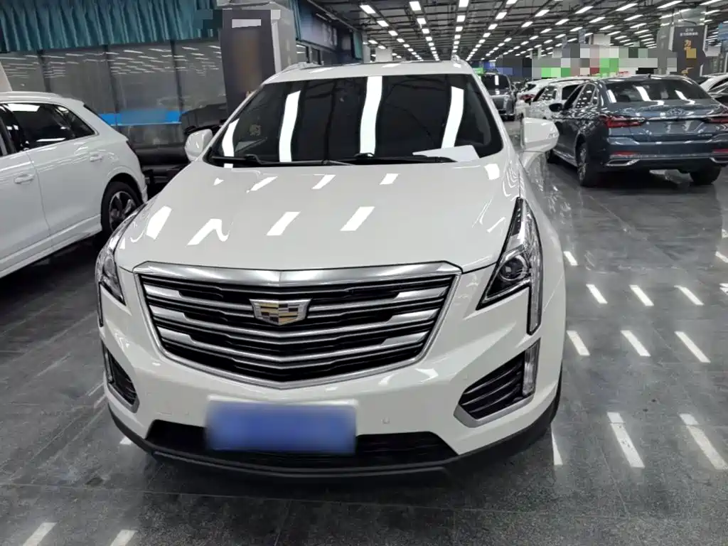 Cadillac XT5 — фото 3