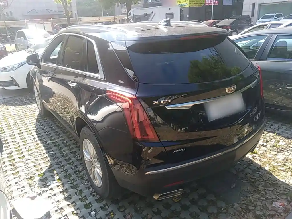 Cadillac XT5 — фото 5