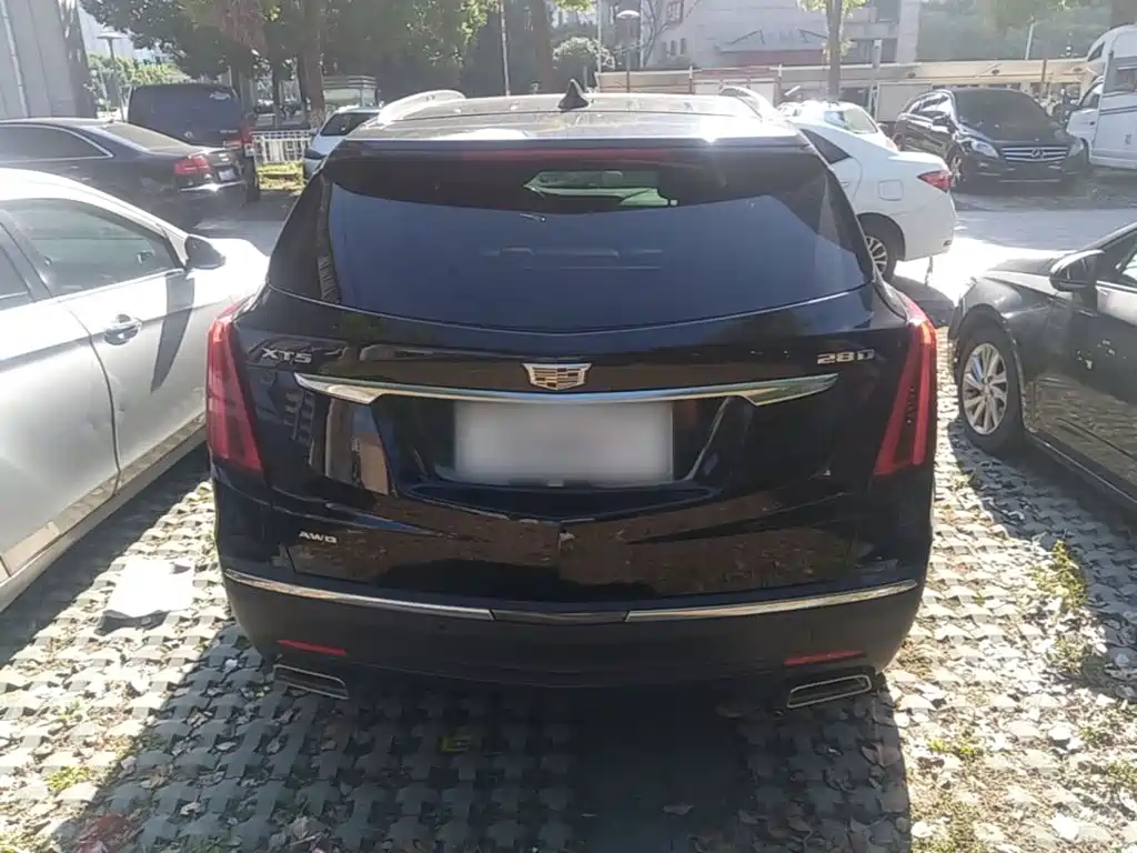 Cadillac XT5 — фото 6