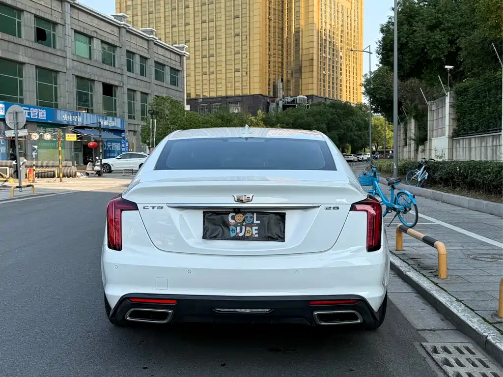 Cadillac CT5 — фото 3