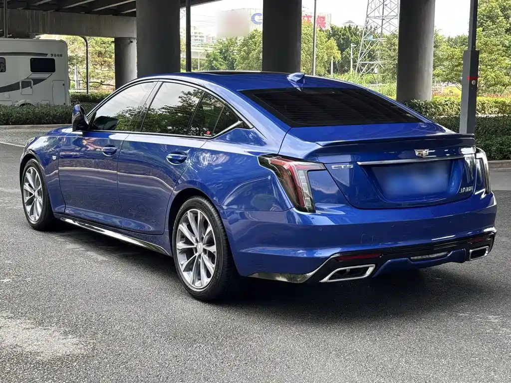 Cadillac CT5 — фото 5
