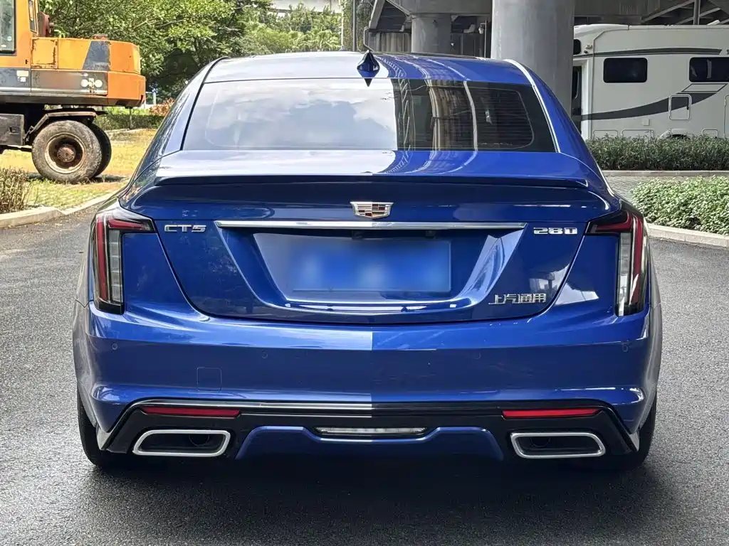 Cadillac CT5 — фото 6