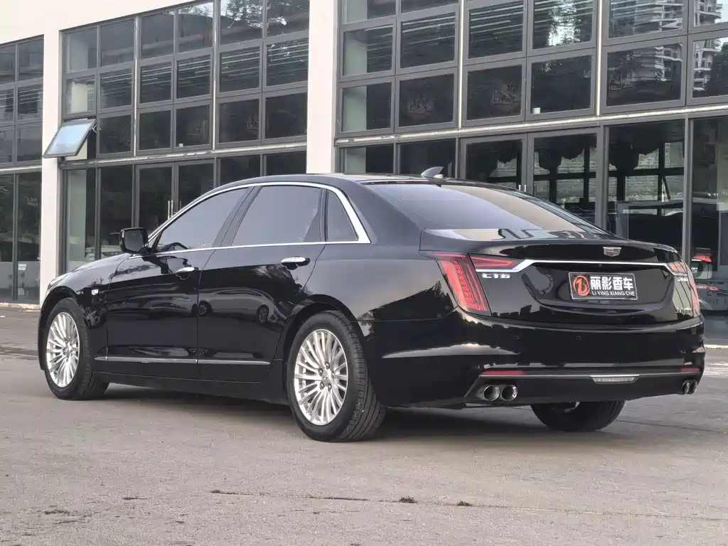 Cadillac CT6 — фото 6