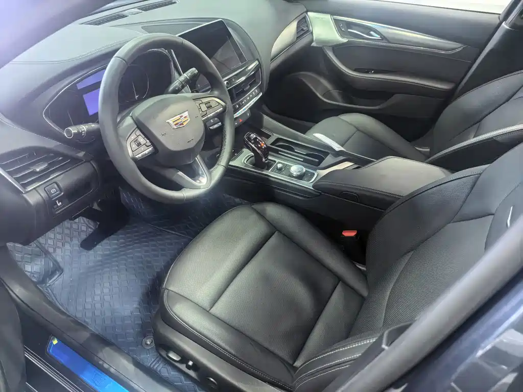 Cadillac CT5 — фото 5