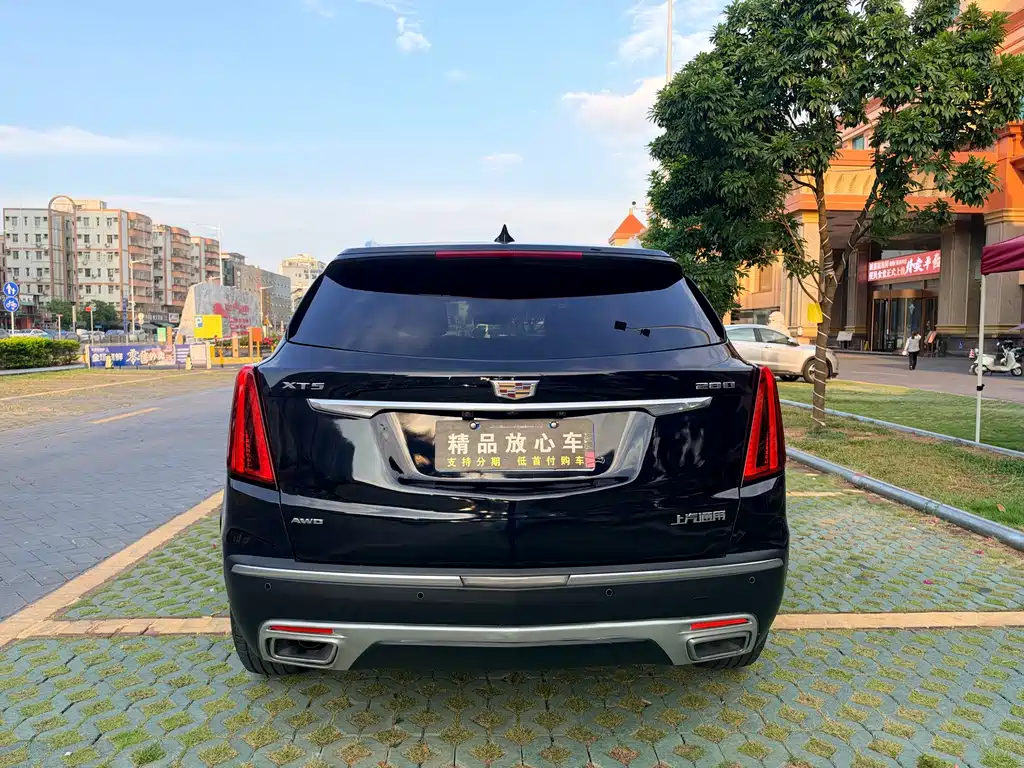 Cadillac XT5 — фото 5