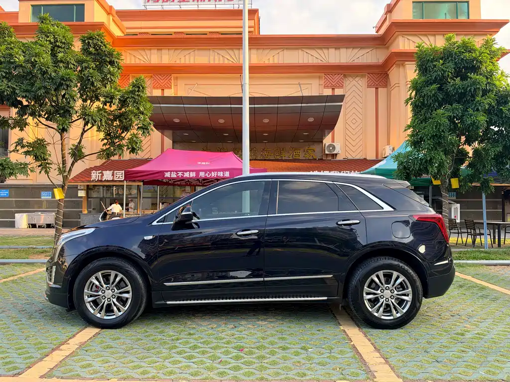 Cadillac XT5 — фото 7