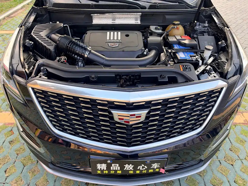 Cadillac XT5 — фото 10