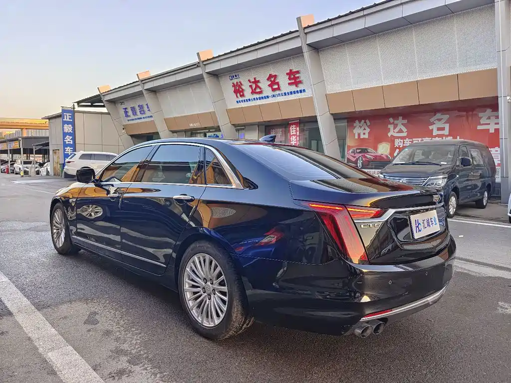 Cadillac CT6 — фото 3