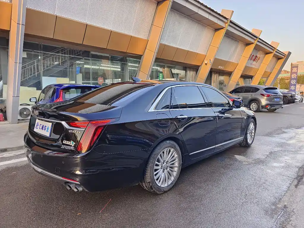 Cadillac CT6 — фото 5