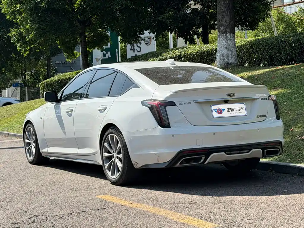 Cadillac CT5 — фото 4