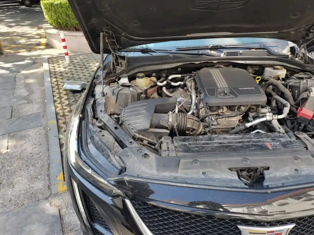 Cadillac CT5 — фото 20