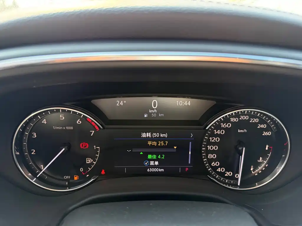 Cadillac CT5 — фото 33
