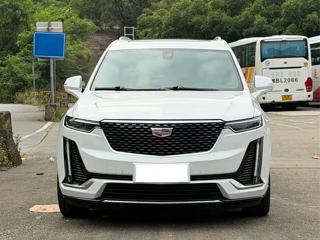 Cadillac XT6 — фото 2