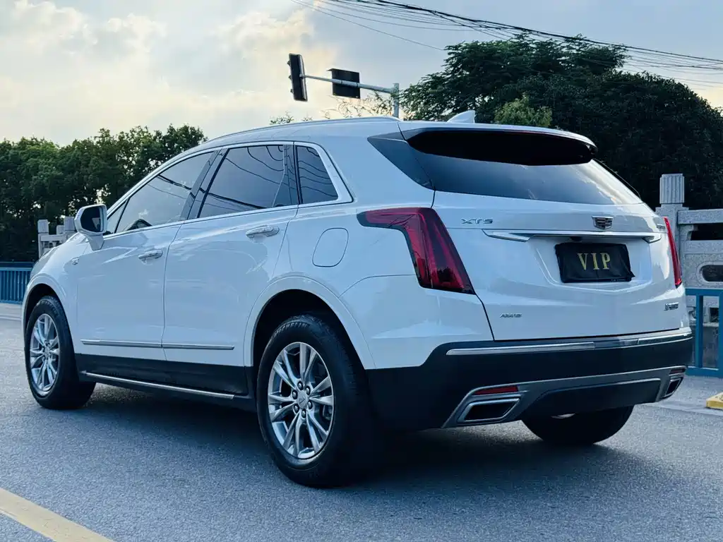 Cadillac XT5 — фото 4