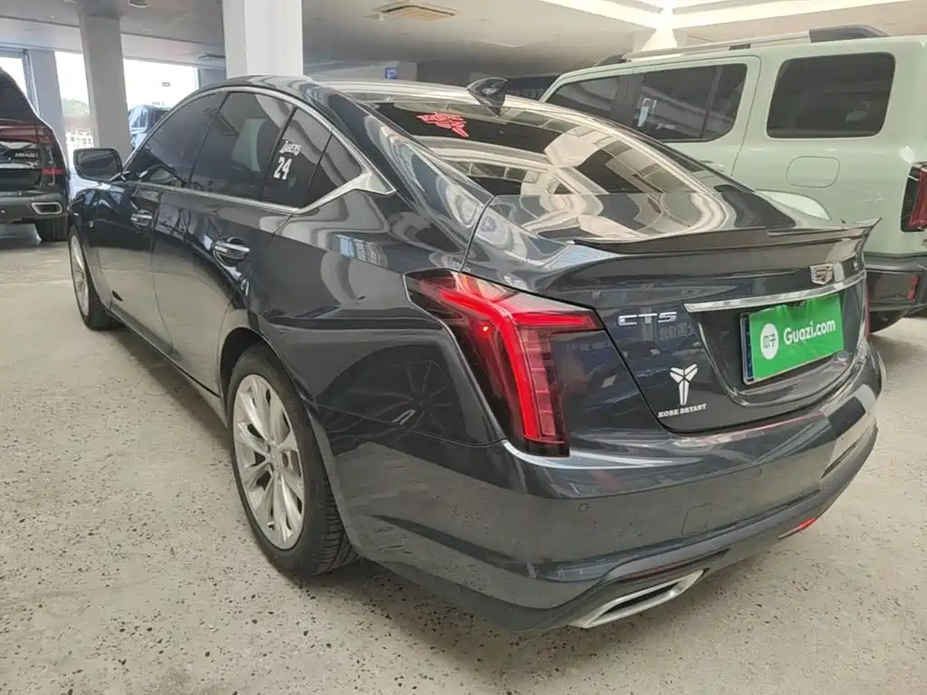 Cadillac CT5 — фото 5