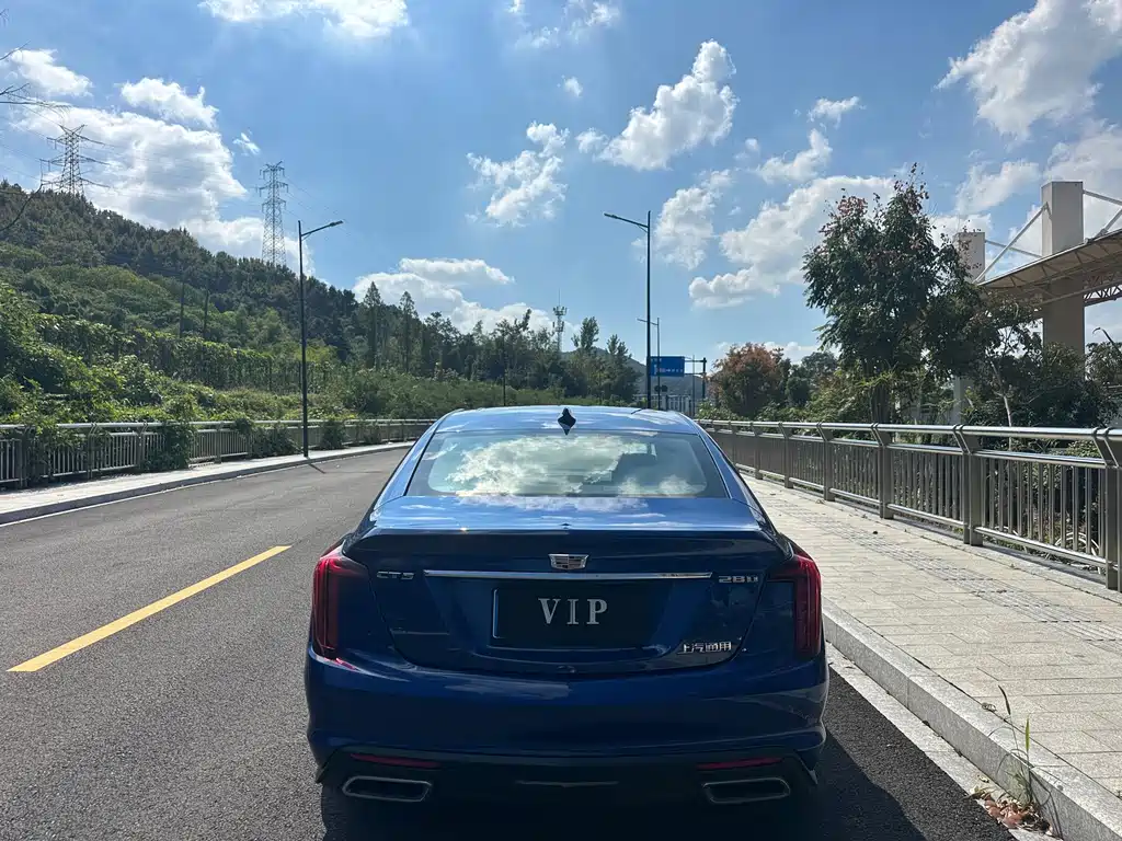 Cadillac CT5 — фото 5
