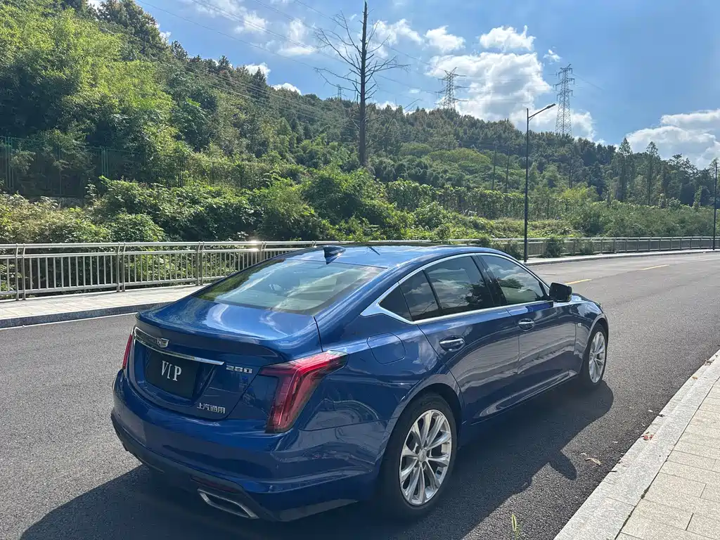 Cadillac CT5 — фото 6