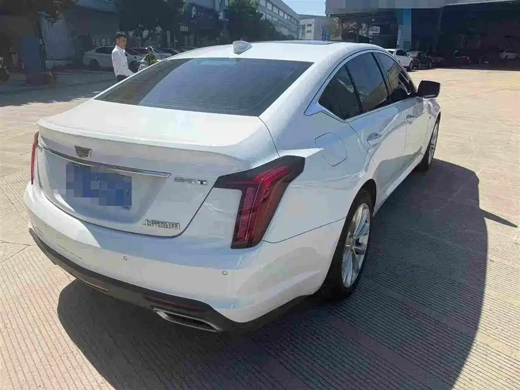 Cadillac CT5 — фото 3