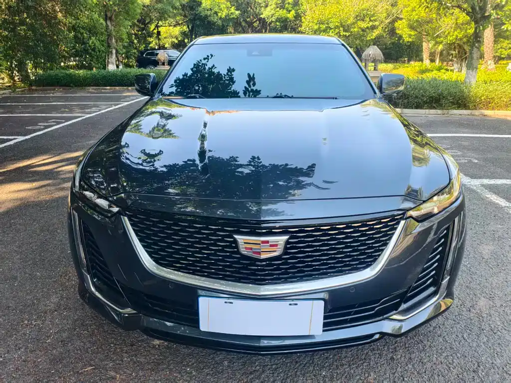 Cadillac CT5 — фото 2