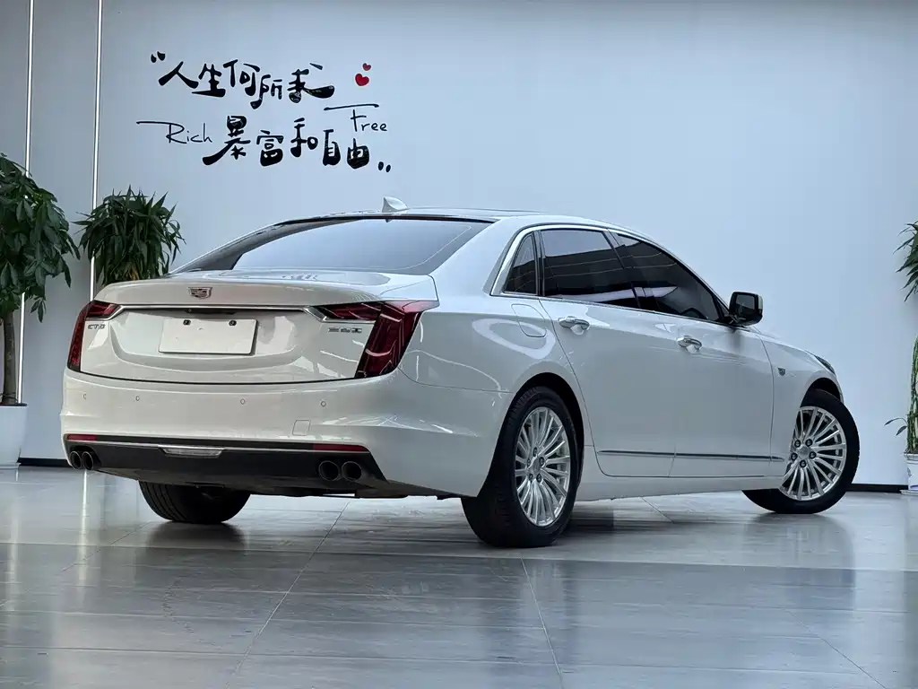 Cadillac CT6 — фото 3