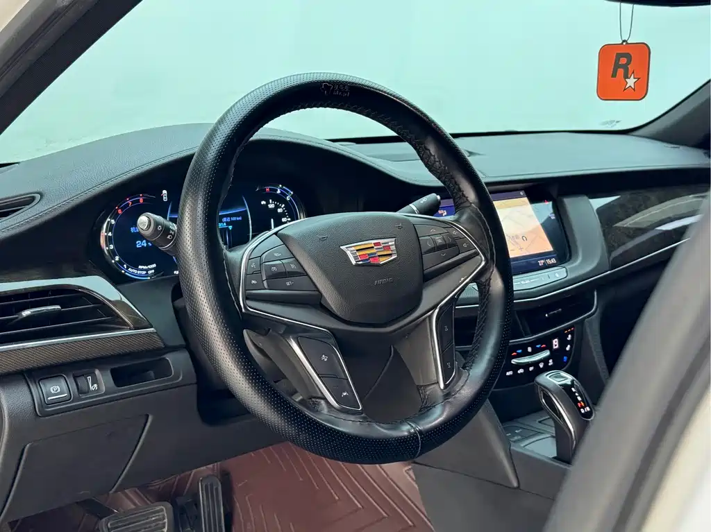 Cadillac CT6 — фото 7