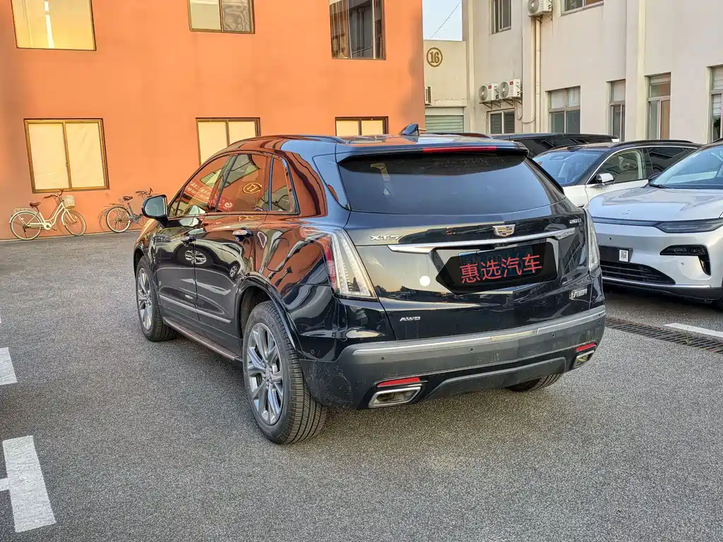 Cadillac XT5 — фото 7