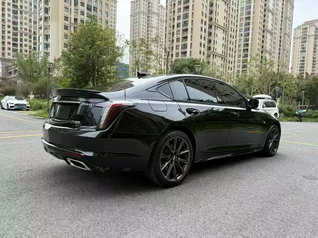 Cadillac CT5 — фото 14