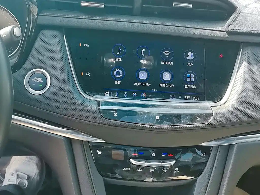 Cadillac XT5 — фото 8