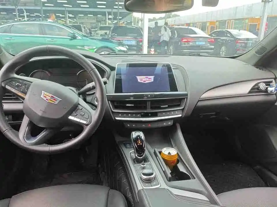 Cadillac CT5 — фото 6
