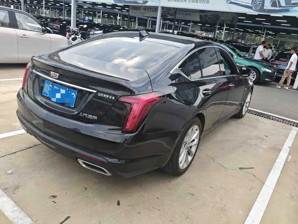 Cadillac CT5 — фото 7